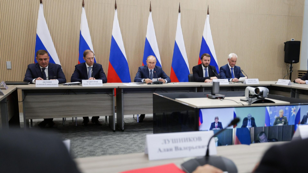 Путин: Россия в условиях СВО кратно нарастила выпуск востребованных вооружений